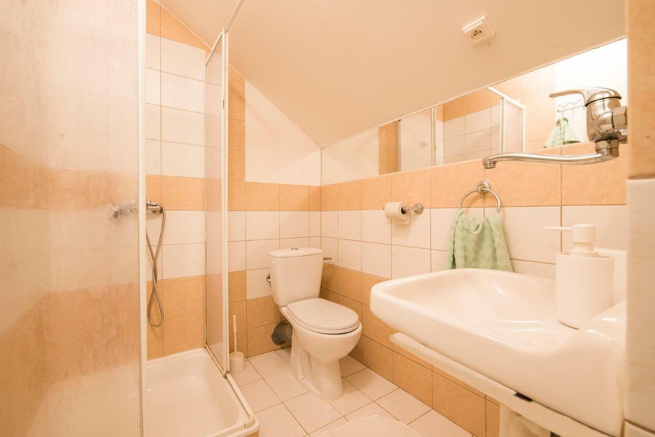 Privat Jonas Villa Strba Luaran gambar