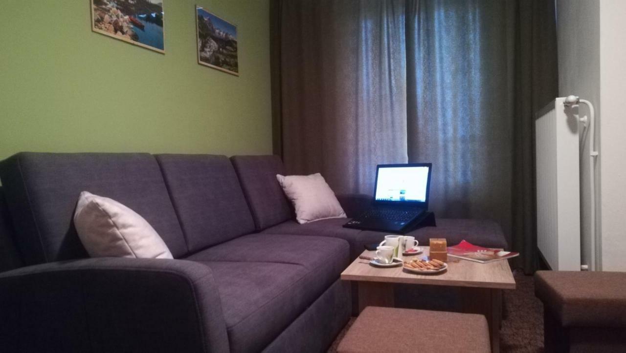 Privat Jonas Villa Strba Luaran gambar